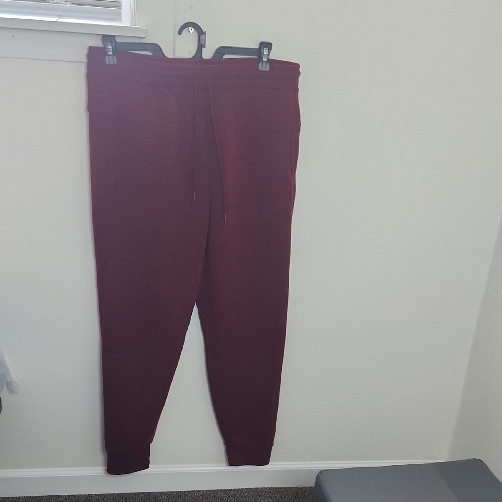 Women's Burgundy Sweatpants